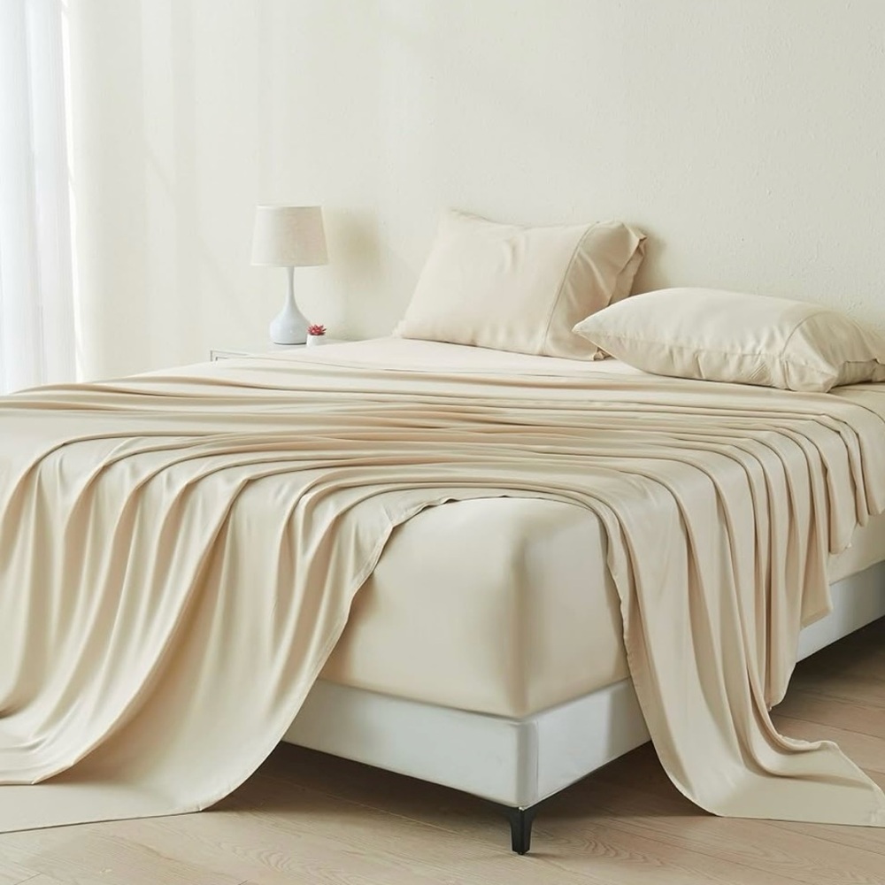 King Size 100% Rayon 4 Piece Set Light Beige Retail $105
GoKotta